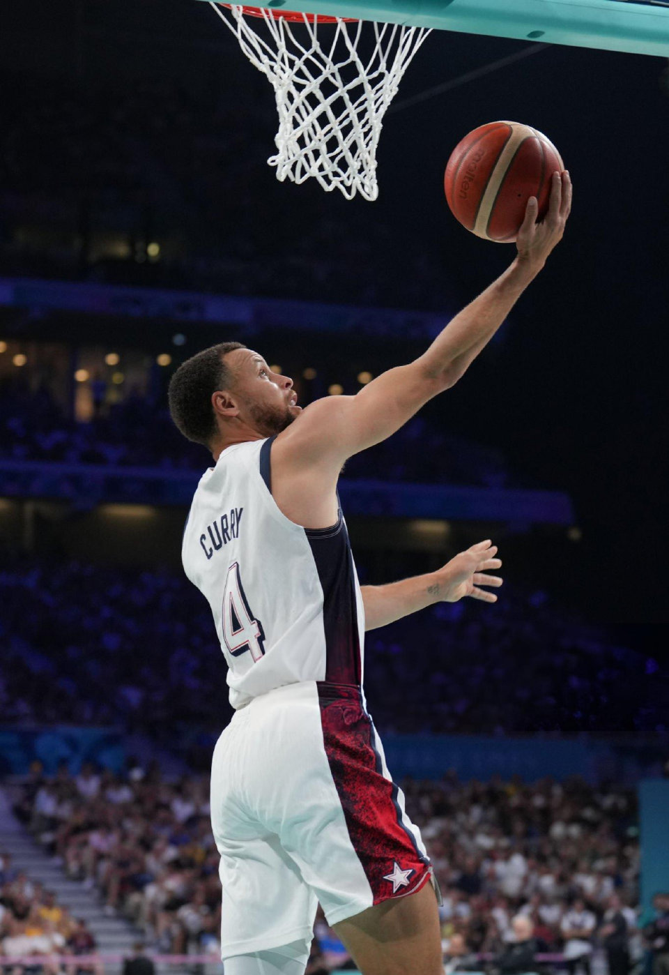 她在赛场上 她在赛场上