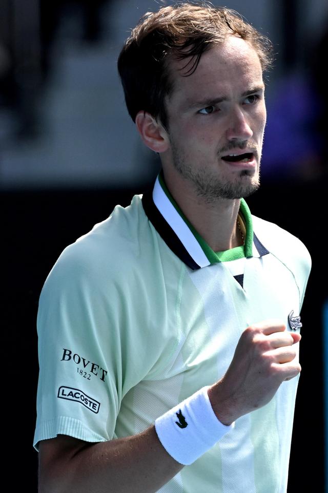 逼迫对手缩 逼迫对手缩