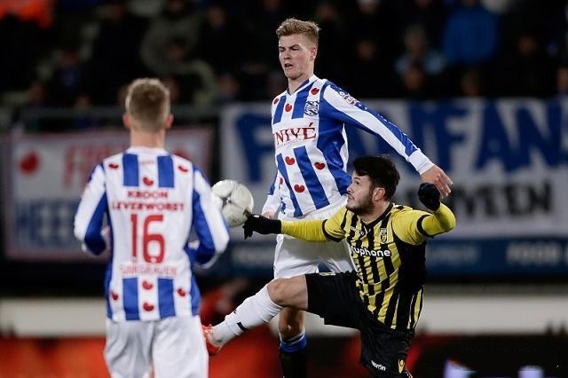 他在场上的 他在场上的