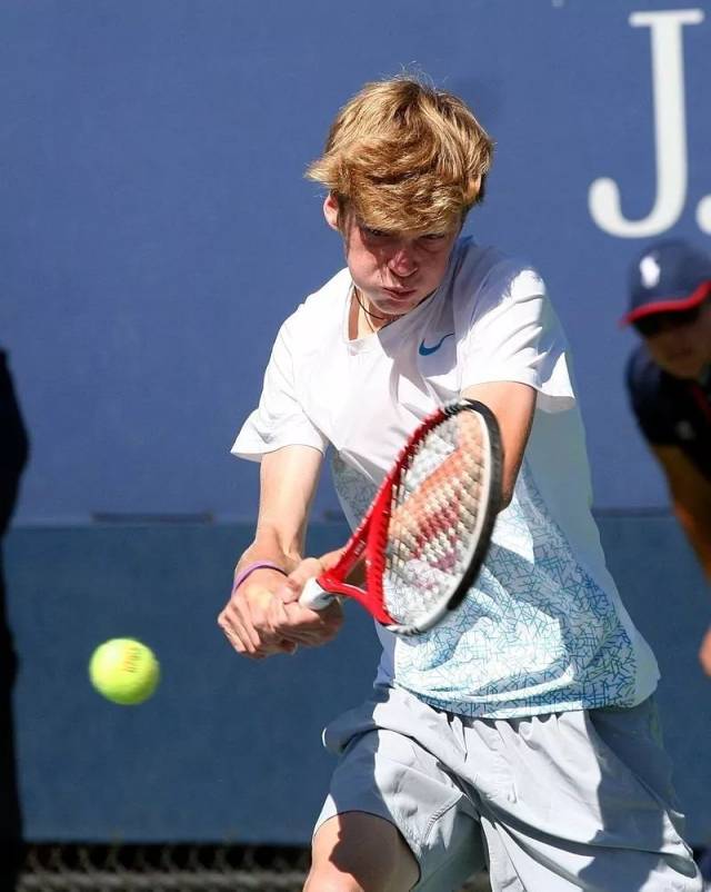 年轻球员如 年轻球员如