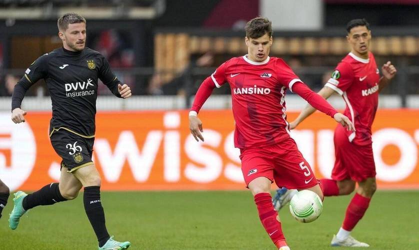 中坚持原则 中坚持原则